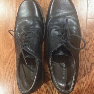 Men's Bostonian Lace-Up Shoes, size 9.5